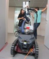 Project CARLoS originates first prototype of mobile manipulating robot 